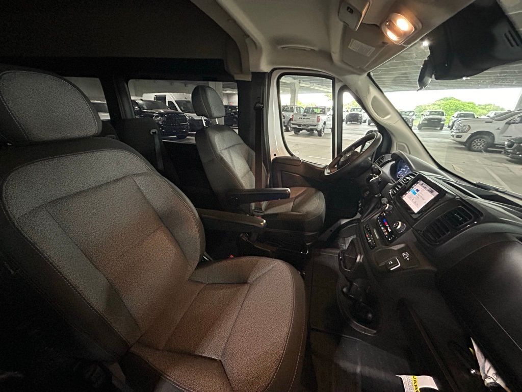 2023 Ram ProMaster 2500 Window Van photo 14