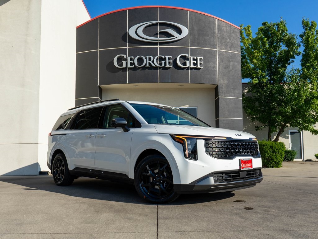 2026 Kia Carnival SX's photo