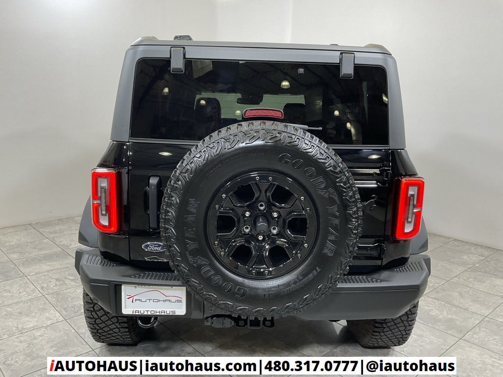2022 Ford Bronco Black Diamond photo 5