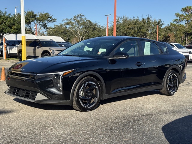 2025 Kia K4 EX's photo