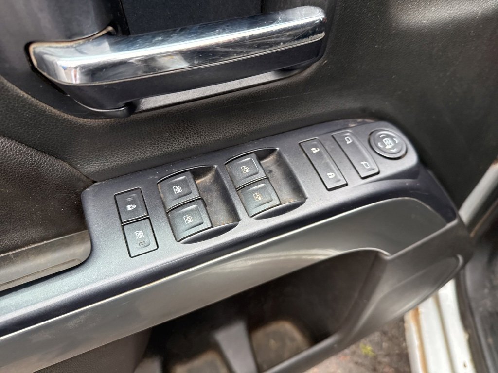 2015 Chevrolet Silverado 1500 LT photo 18