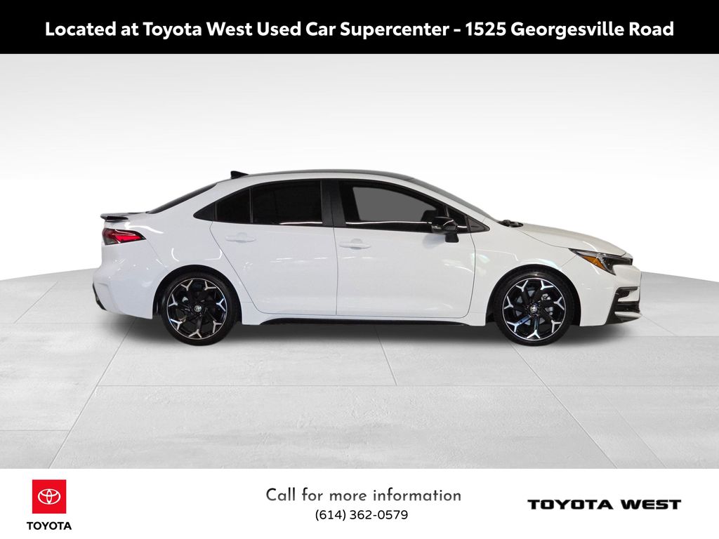 2025 Toyota Corolla SE photo 4