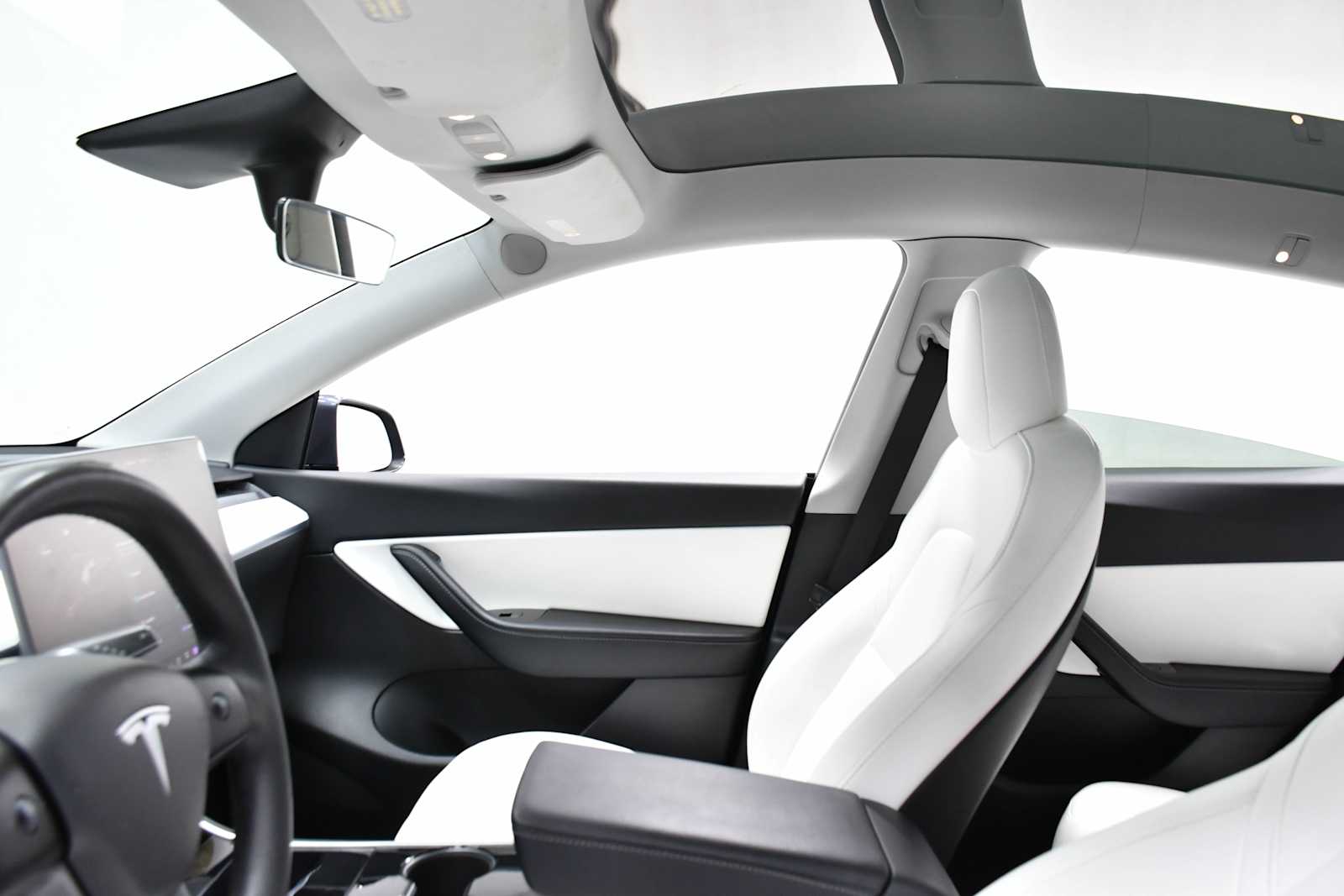 2021 Tesla Model Y Standard Range photo 10