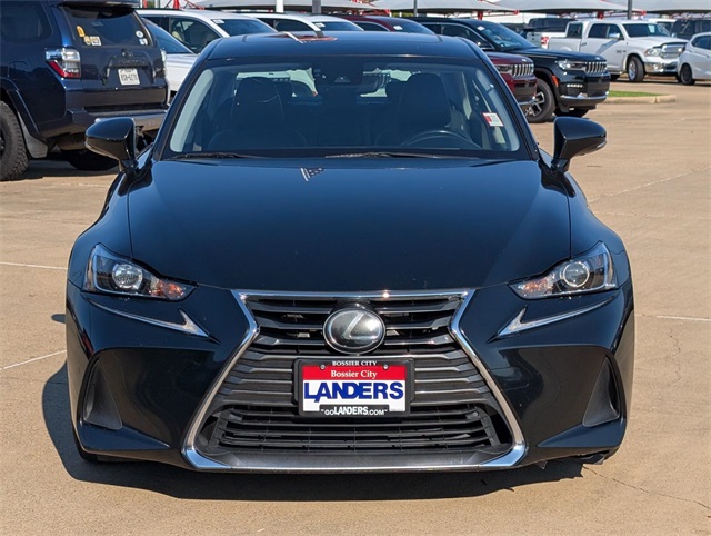 2018 Lexus IS 300 photo 2