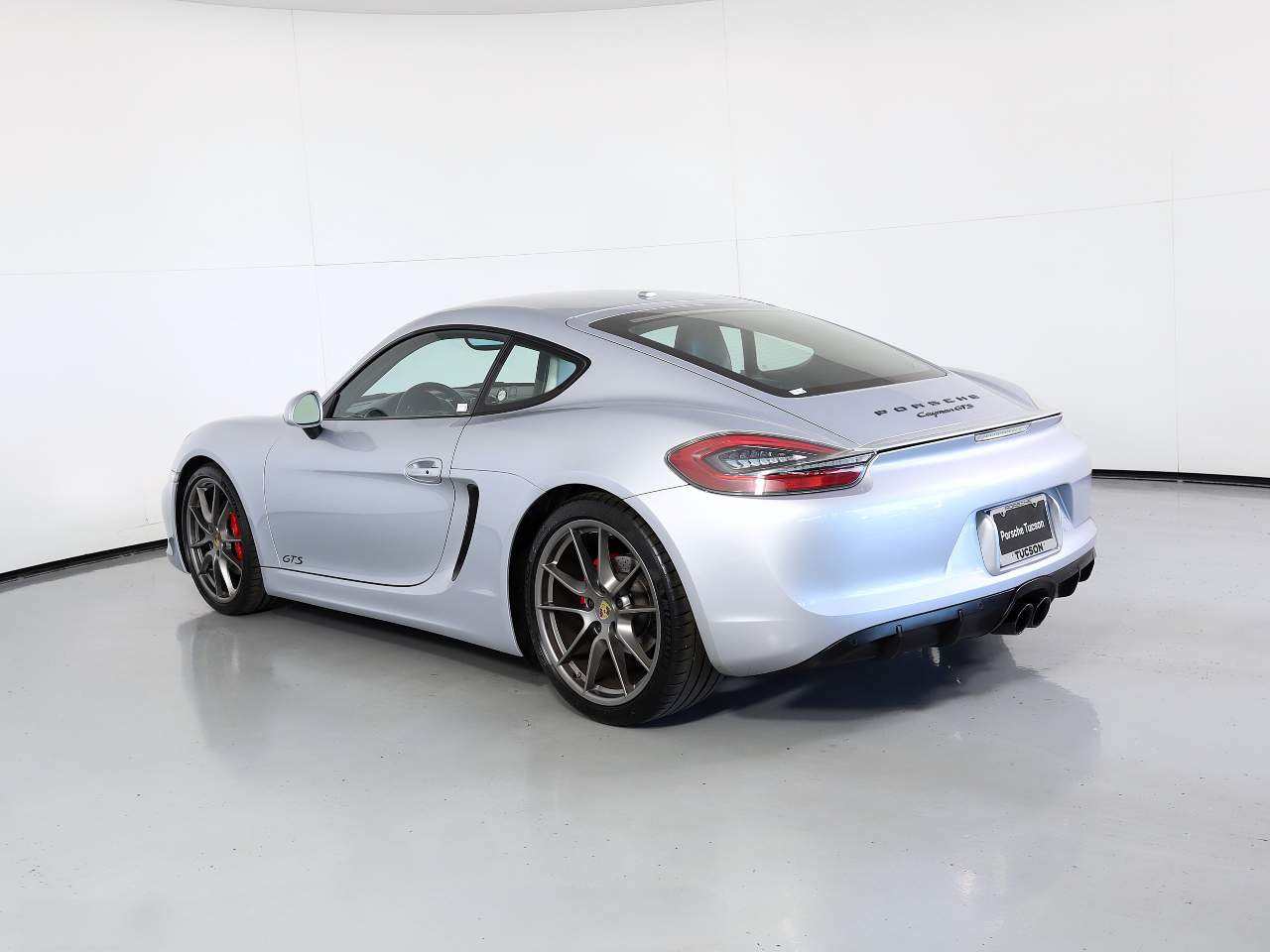 2016 Porsche Cayman GTS photo 3