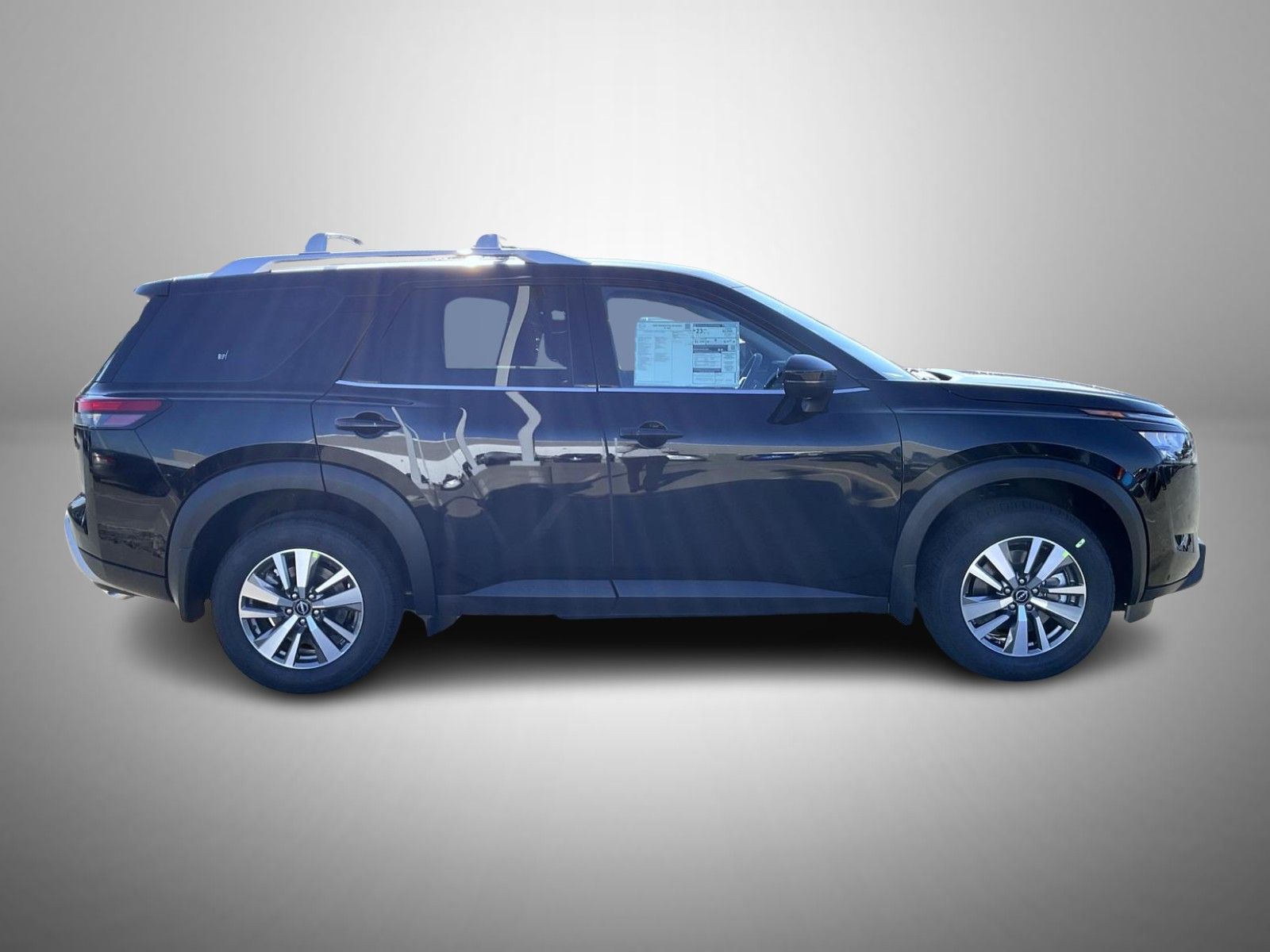 2025 Nissan Pathfinder SL photo 4