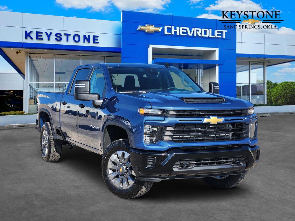 2026 Chevrolet Silverado 2500HD Custom's photo