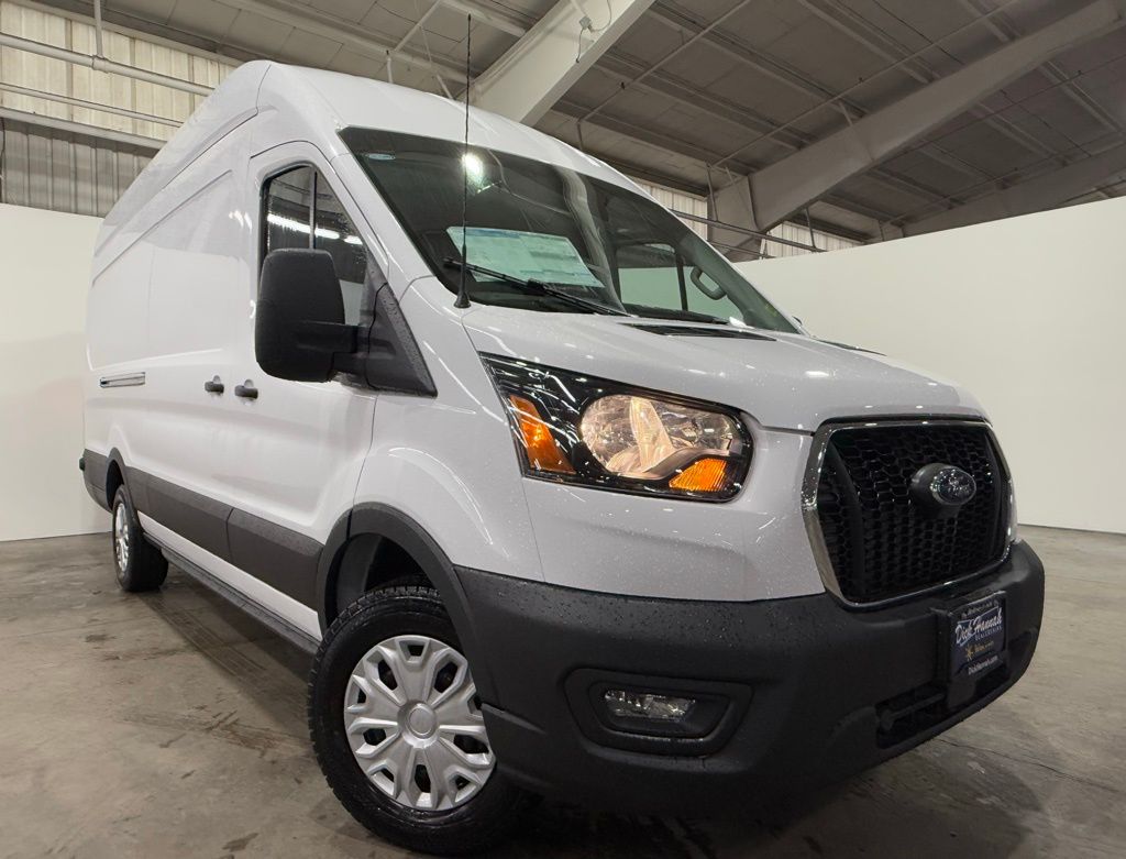2024 Ford Transit photo 2
