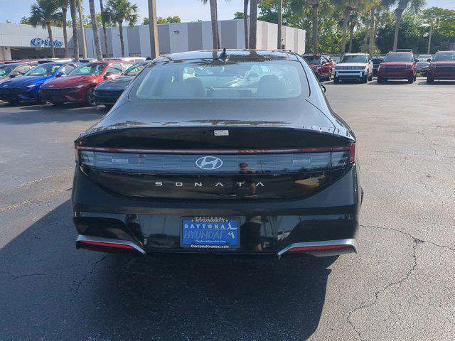 2025 Hyundai Sonata SEL Convenience photo 4