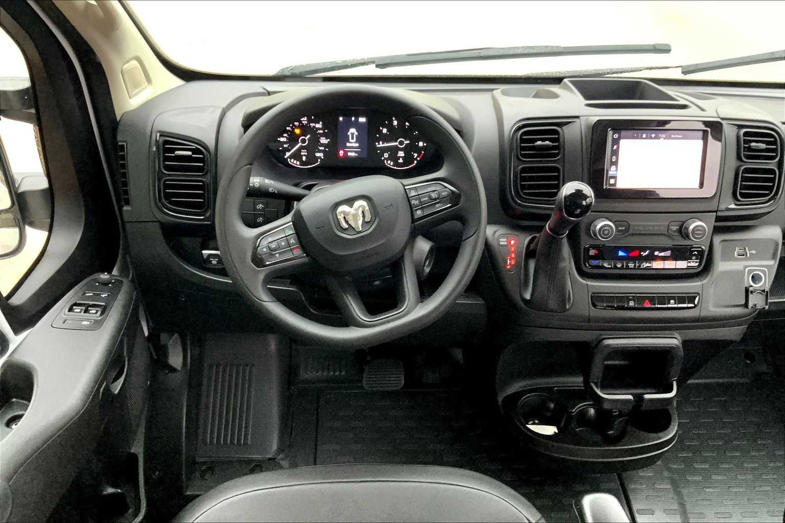 2024 Ram ProMaster 2500 photo 2