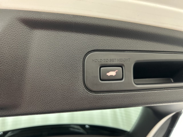 2022 Acura MDX A-Spec SH-AWD photo 27