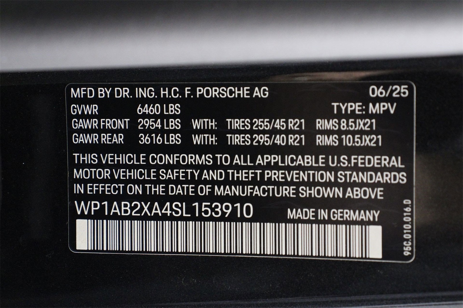 2025 Porsche Macan Electric photo 21