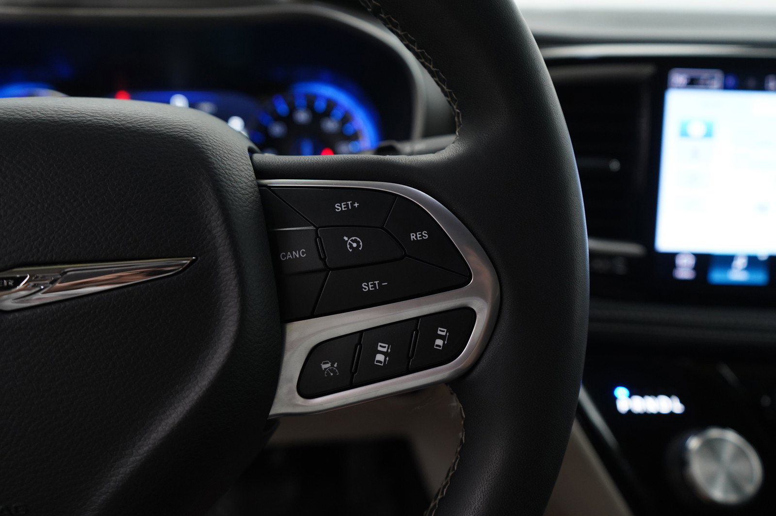 2023 Chrysler Pacifica Touring L photo 20