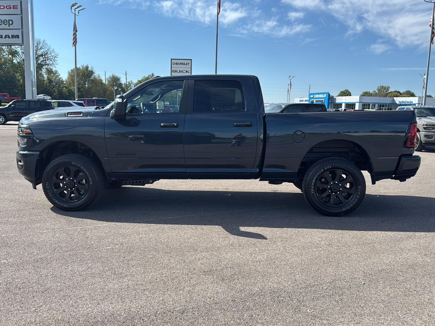 2025 Ram 2500 Big Horn photo 2