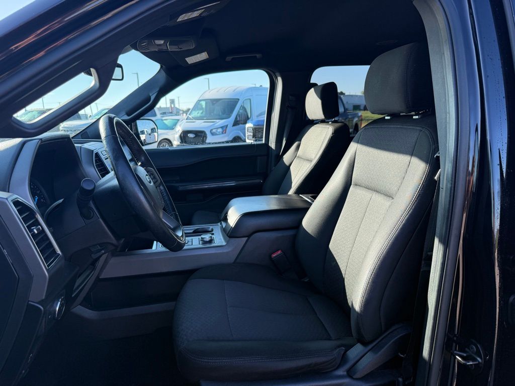 2020 Ford Expedition XLT photo 4