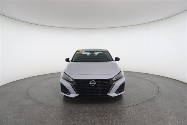 2023 Nissan Altima 2.5 SR photo 29