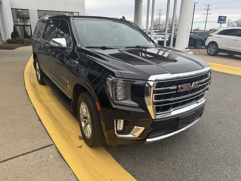 2022 GMC Yukon XL SLT's photo