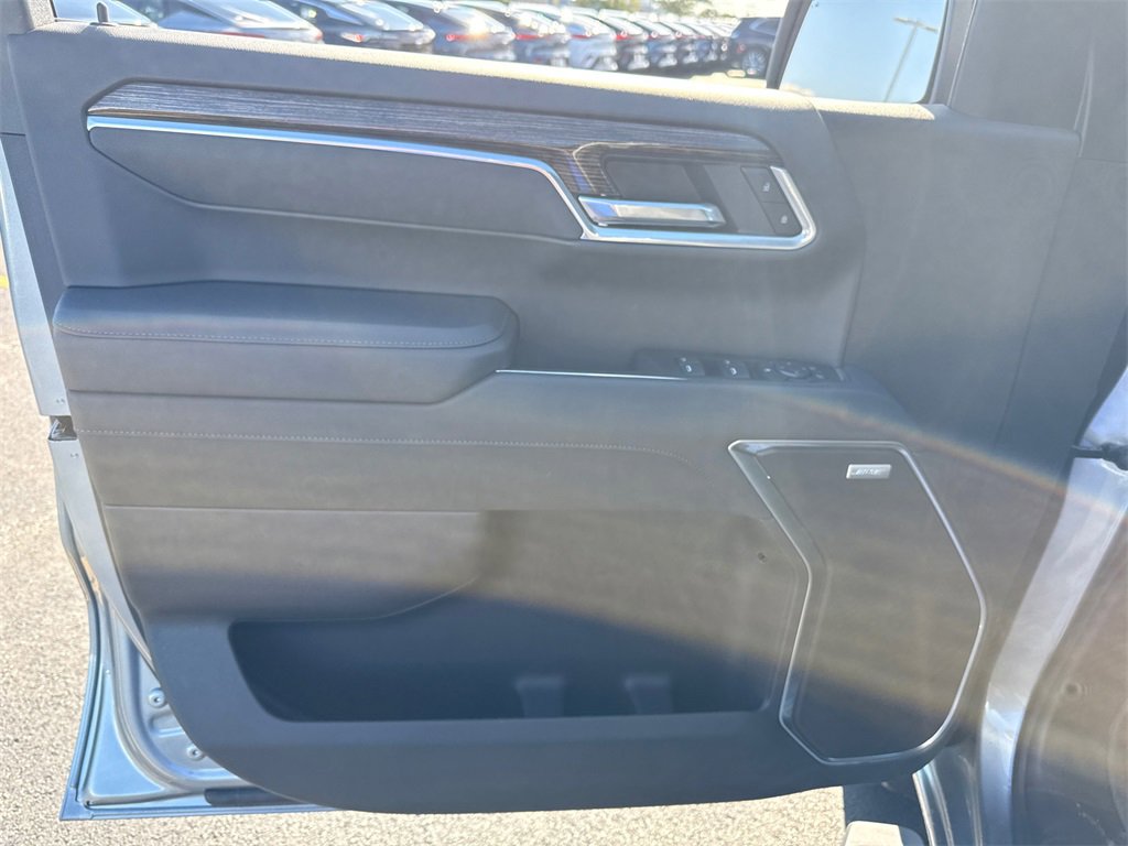 2026 GMC SIERRA - Image 13