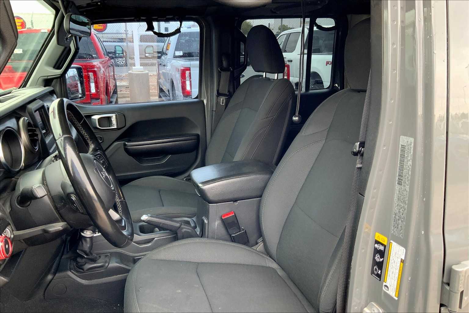 2020 Jeep Wrangler Unlimited Willys photo 7