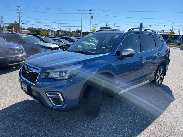 2020 Subaru Forester Touring photo 2