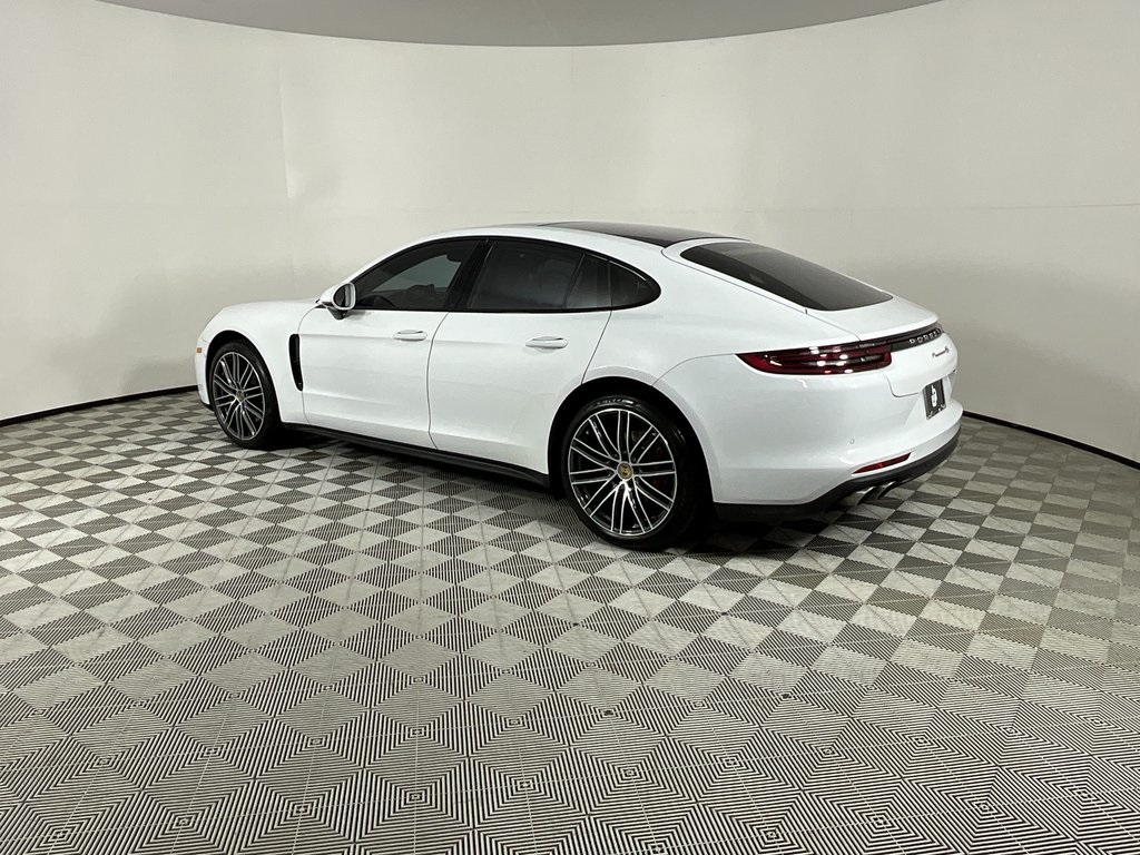 2017 Porsche Panamera 4S photo 3