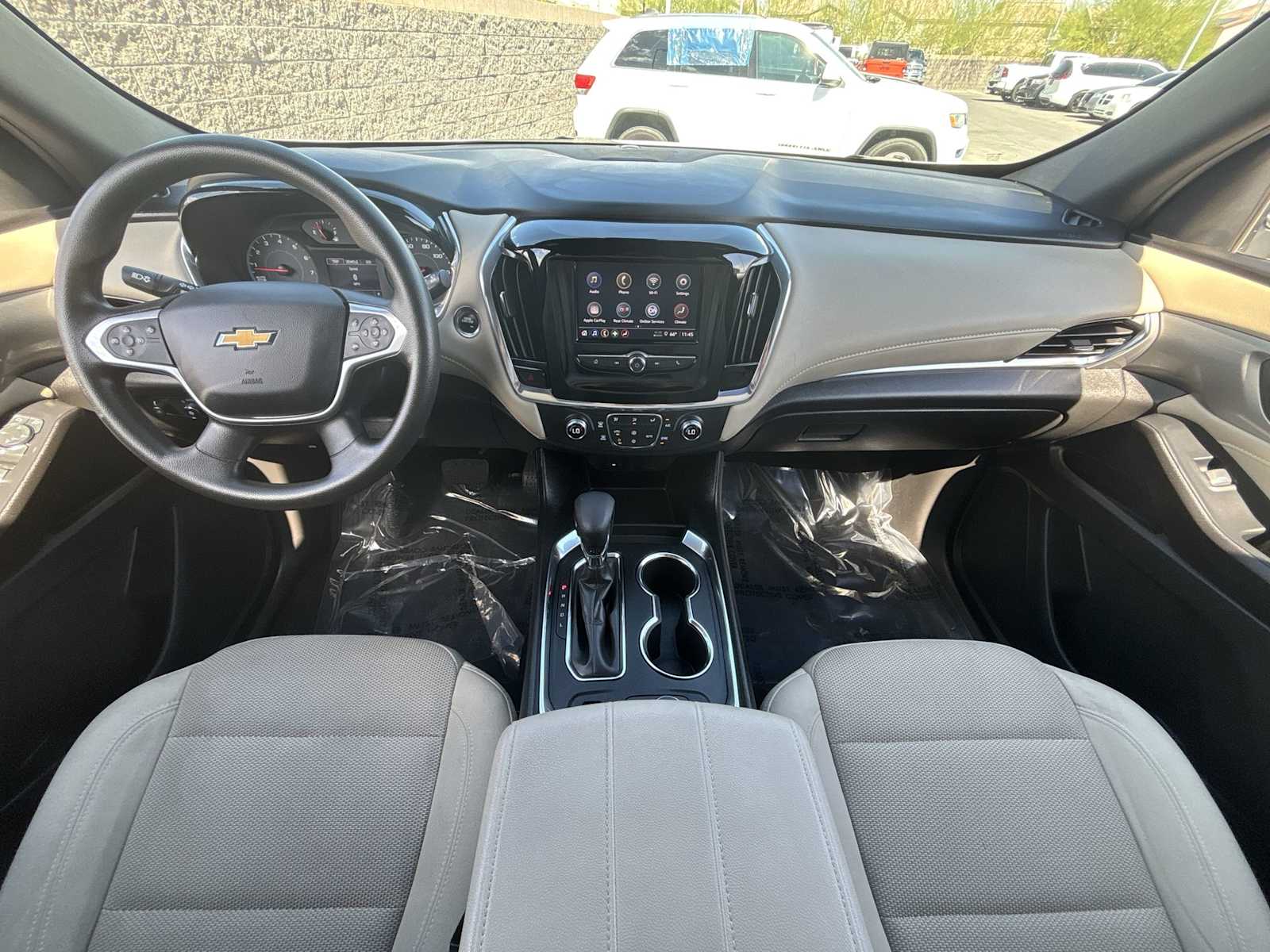 2022 Chevrolet Traverse LS photo 13