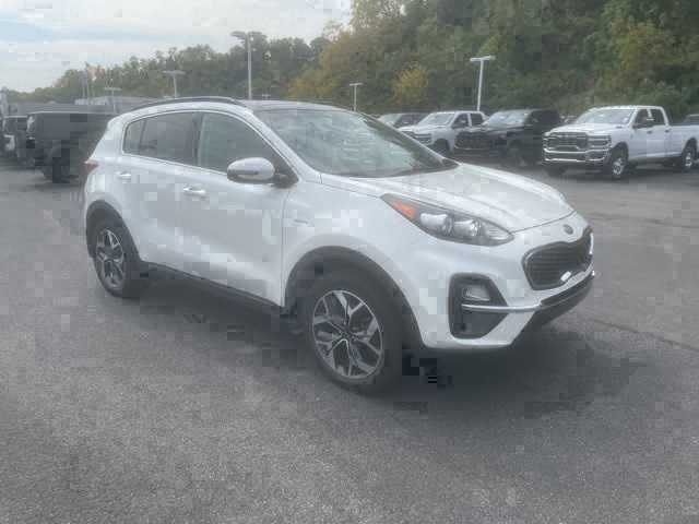 2022 Kia Sportage EX photo 2