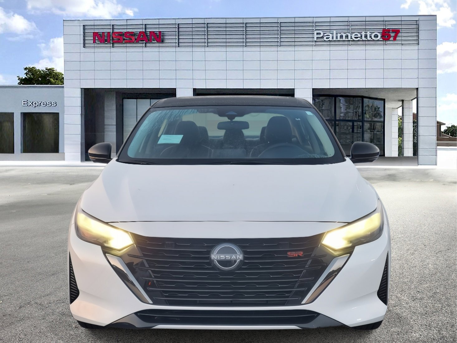 2025 Nissan Sentra SR photo 2