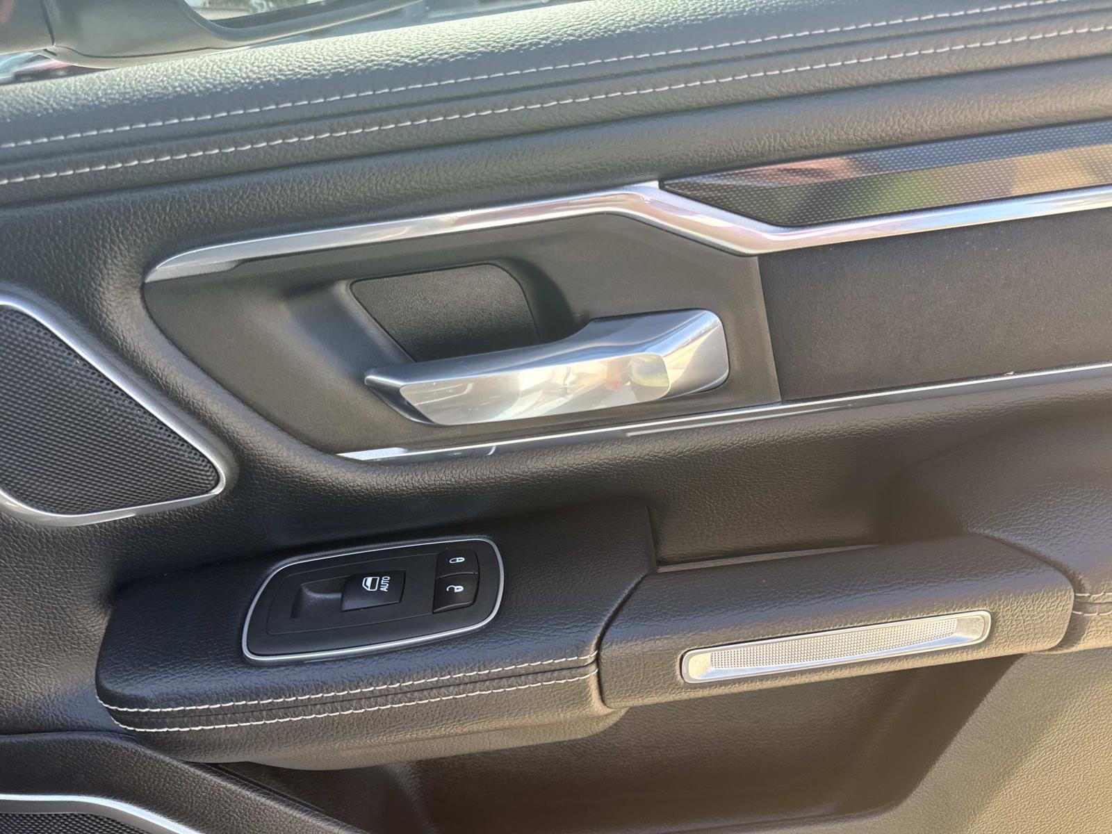 2022 Ram 1500 Laramie photo 13