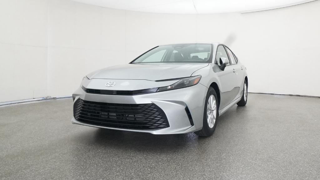 2025 Toyota Camry LE photo 2