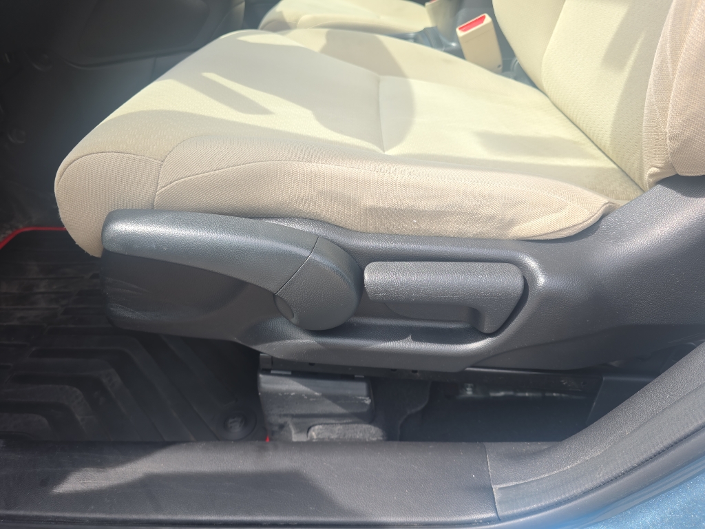 2016 Honda CR-V SE photo 17
