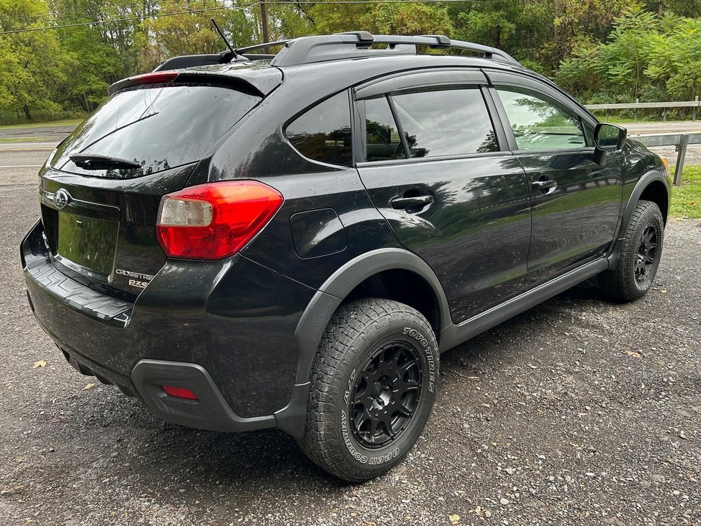 2016 Subaru Crosstrek 2.0i Premium photo 5