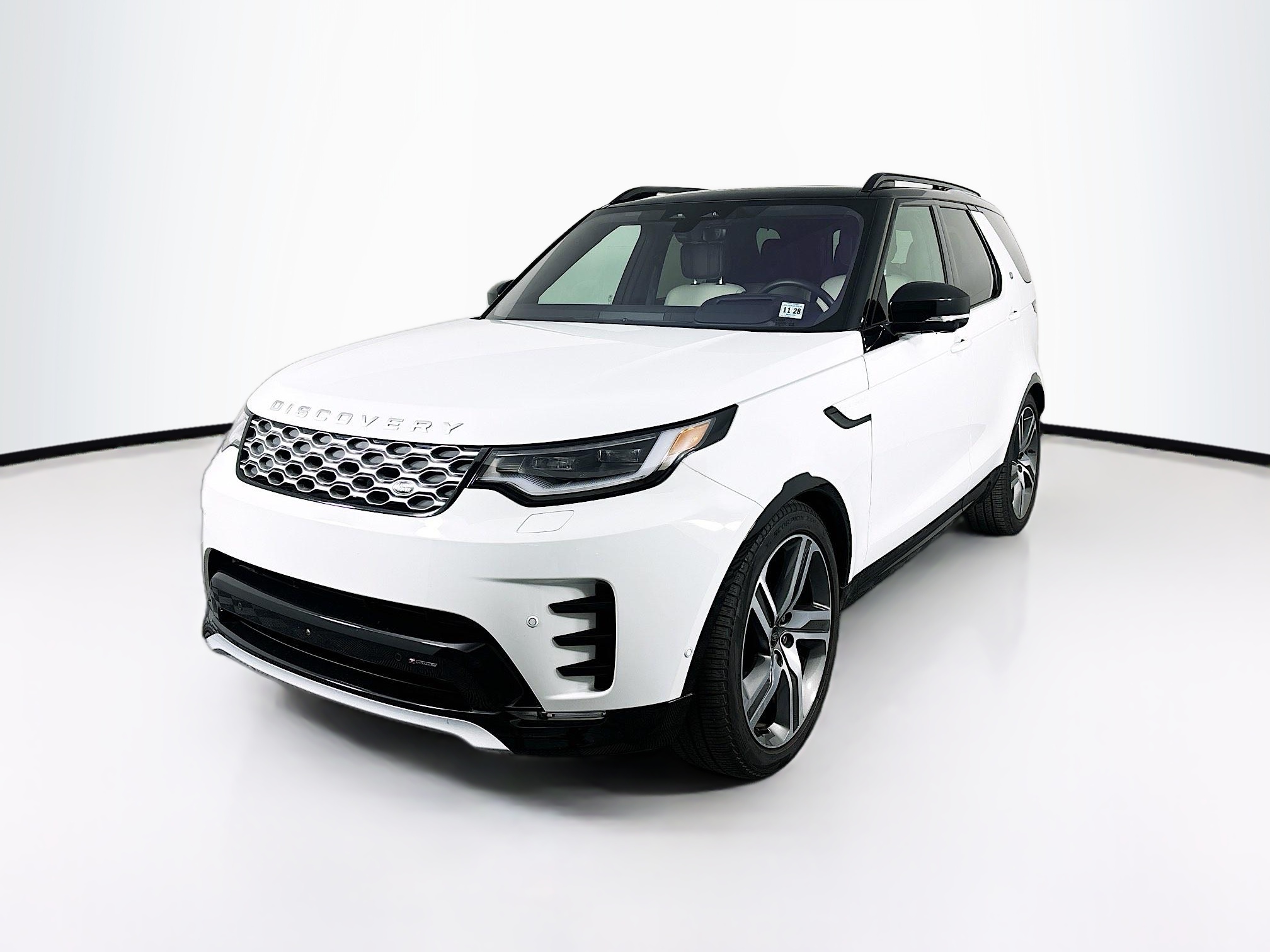 2023 Land Rover Discovery Metropolitan Edition