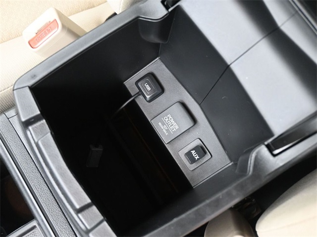 2015 Honda CR-V LX photo 17