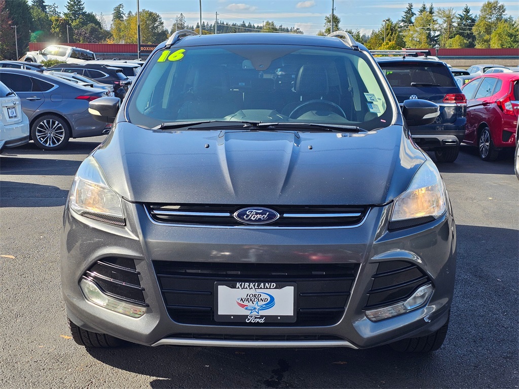 2016 Ford Escape Titanium photo 2