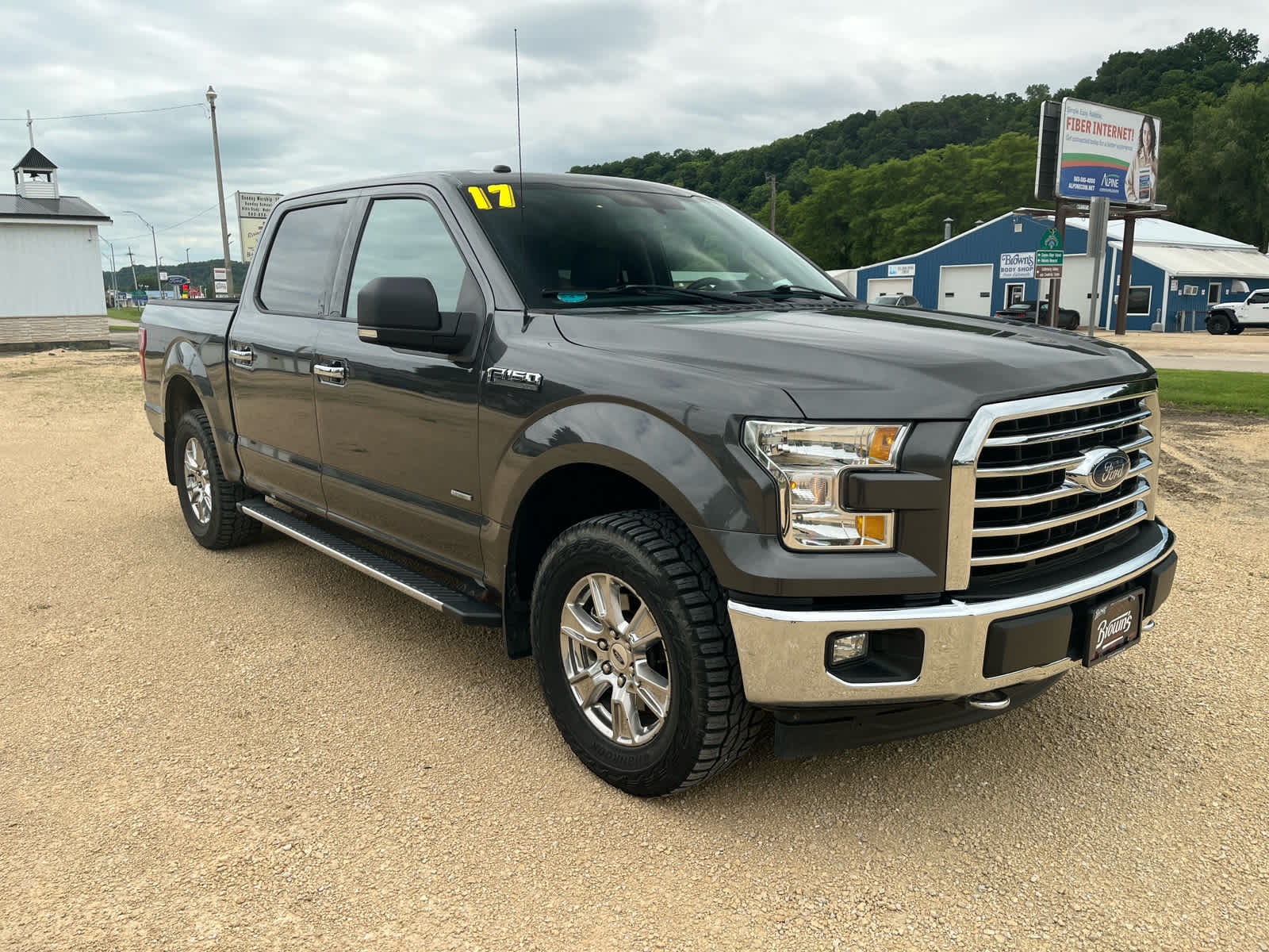 2017 Ford F-150 XLT photo 3