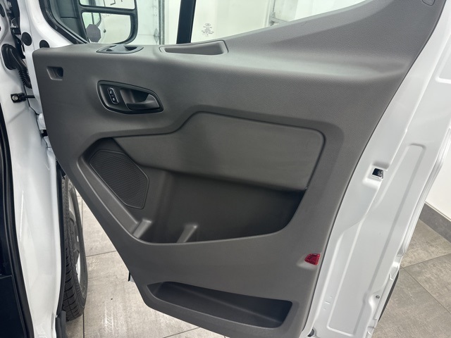 2025 Ford Transit photo 26