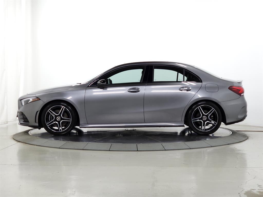 2019 Mercedes Benz A 4MATIC photo 5