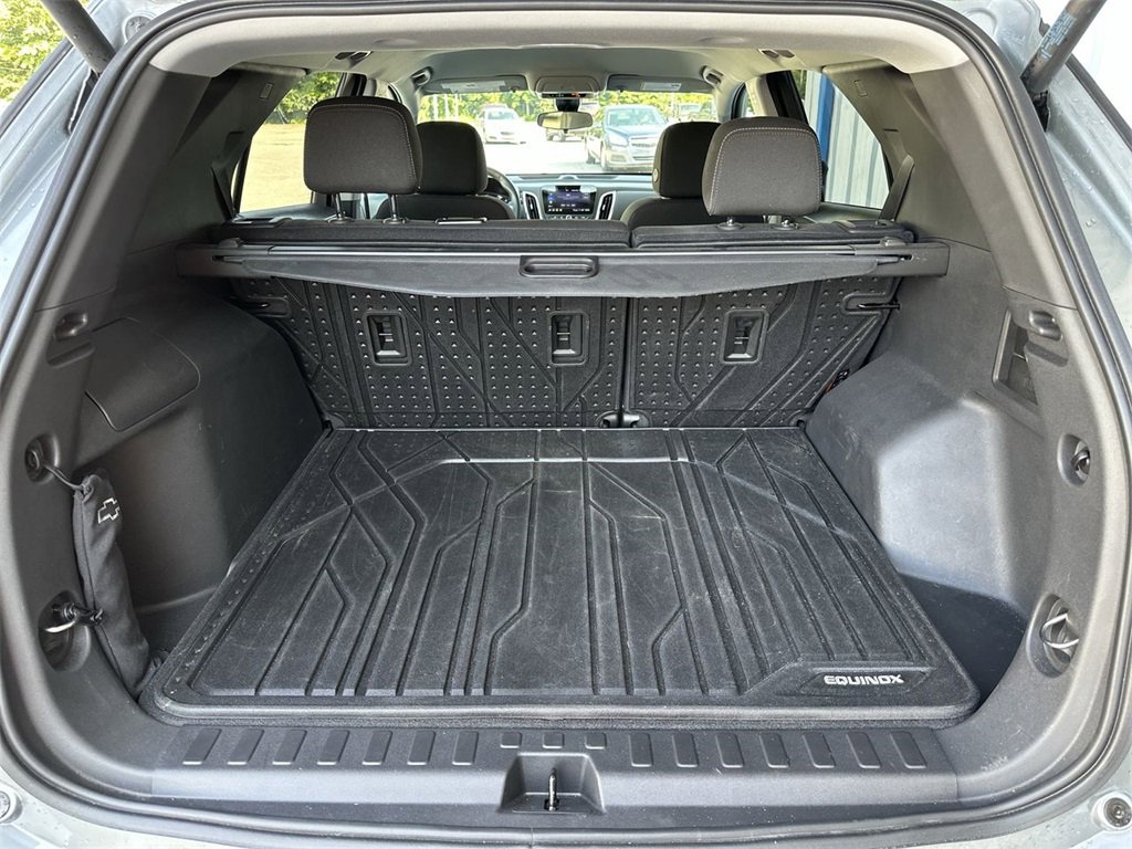 2023 Chevrolet Equinox LT photo 24