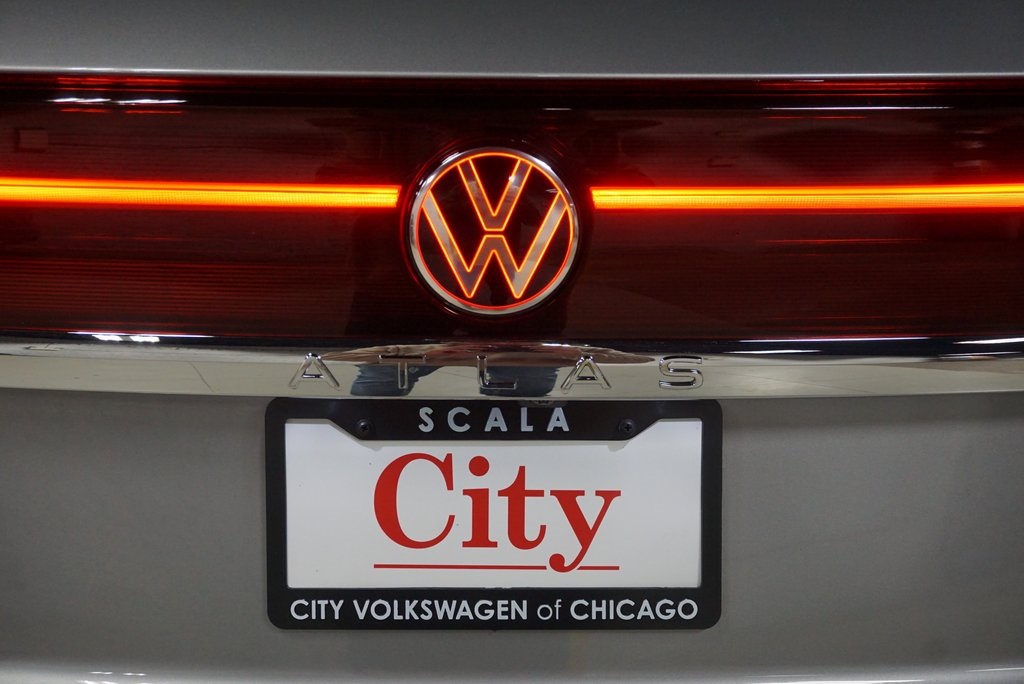 2025 Volkswagen Atlas Cross Sport SEL Premium R-Line photo 40