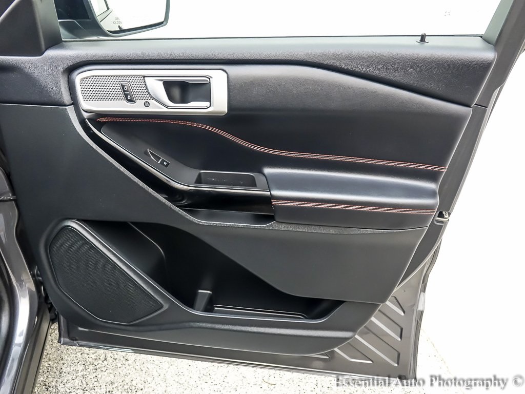 2023 Ford Explorer ST-Line photo 27