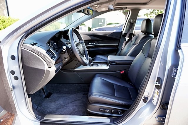 2017 Acura RLX Technology photo 12