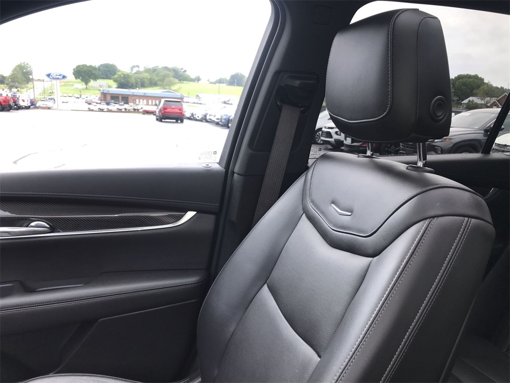 2023 Cadillac XT6 Sport photo 25