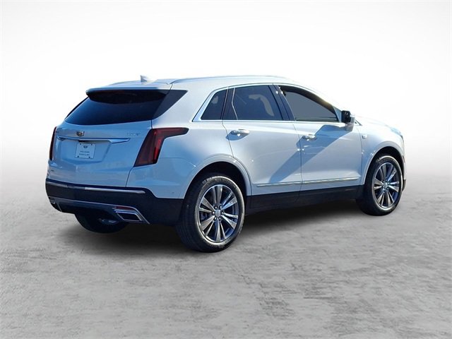 2025 Cadillac XT5 Premium Luxury photo 3