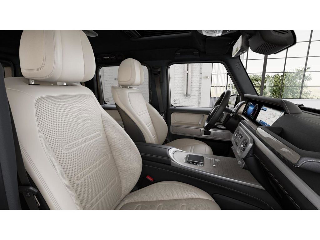 2026 Mercedes Benz G 550 photo 4