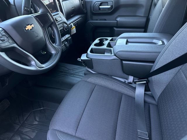 2025 Chevrolet Silverado 1500 Custom photo 9