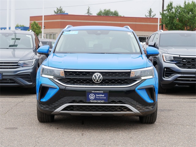 Used 2022 Volkswagen Taos SE with VIN 3VVYX7B29NM033025 for sale in Inver Grove Heights, Minnesota