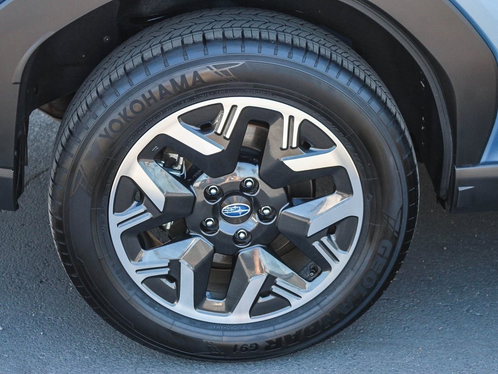 2025 Subaru Forester Base photo 6