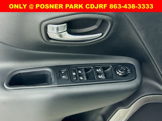 2022 Jeep Renegade Latitude photo 12