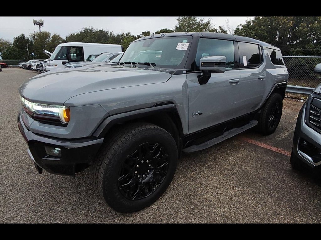 2025 GMC HUMMER EV 2X's photo